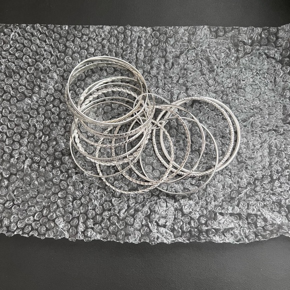 Bracelets - Picture 2 of 3